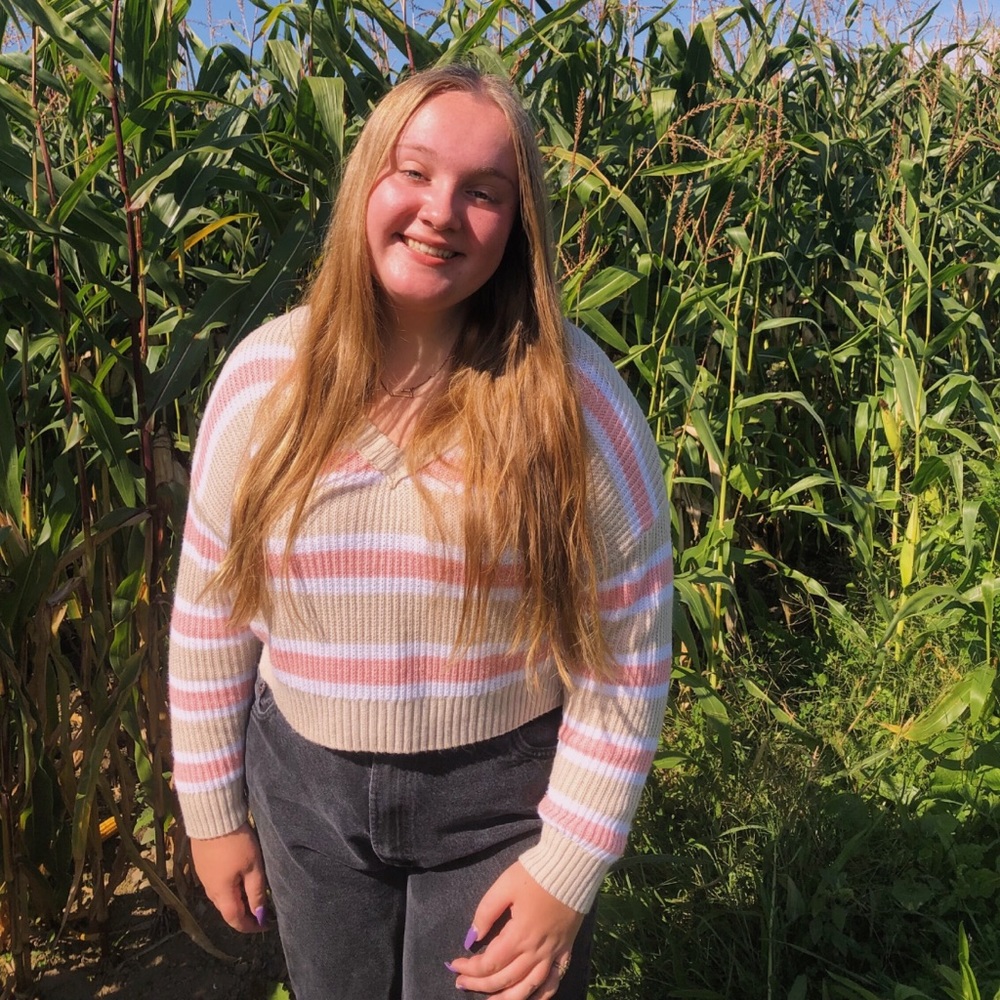 Meet your Posher, Kayla